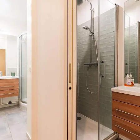 Apartment Loft 4 Bedroom Montmartre Pigalle Ac By Lcc Agency *