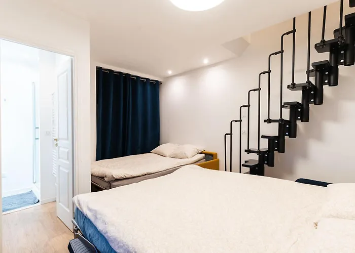 Loft 4 Bedroom Montmartre Pigalle Ac By Lcc Agency *