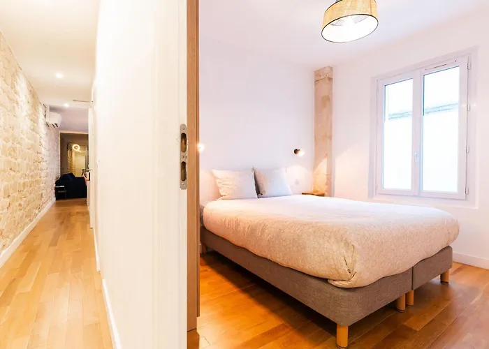 Loft 4 Bedroom Montmartre Pigalle Ac By Lcc Agency شقة باريس