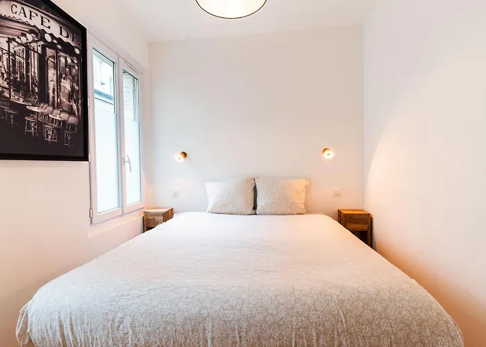 Loft 4 Bedroom Montmartre Pigalle Ac By Lcc Agency شقة باريس