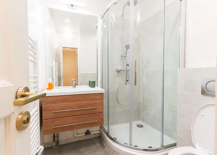 شقة Loft 4 Bedroom Montmartre Pigalle Ac By Lcc Agency باريس