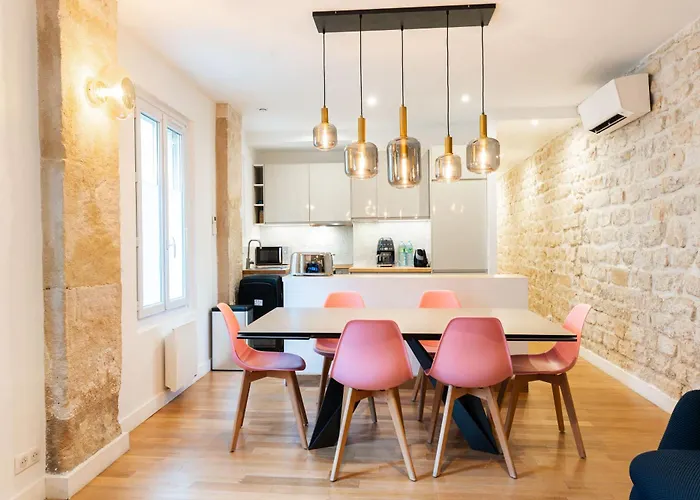 Loft 4 Bedroom Montmartre Pigalle Ac By Lcc Agency *